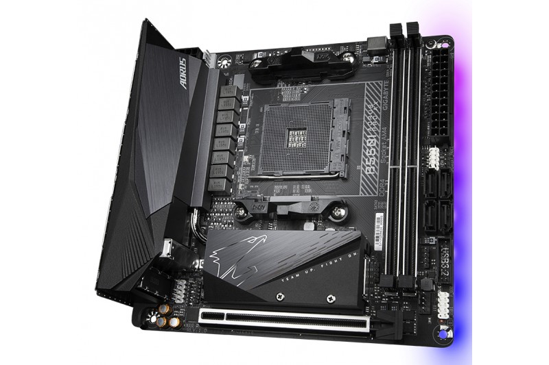 GIGABYTE B550I AORUS PRO AX carte mère AMD B550 DDR4 Emplacement AM4 mini ITX