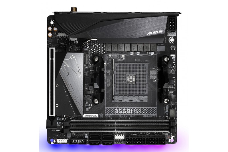 GIGABYTE B550I AORUS PRO AX carte mère AMD B550 DDR4 Emplacement AM4 mini ITX